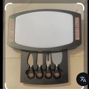 Vintage Harley-Davidson Black and White Cheese Board Set